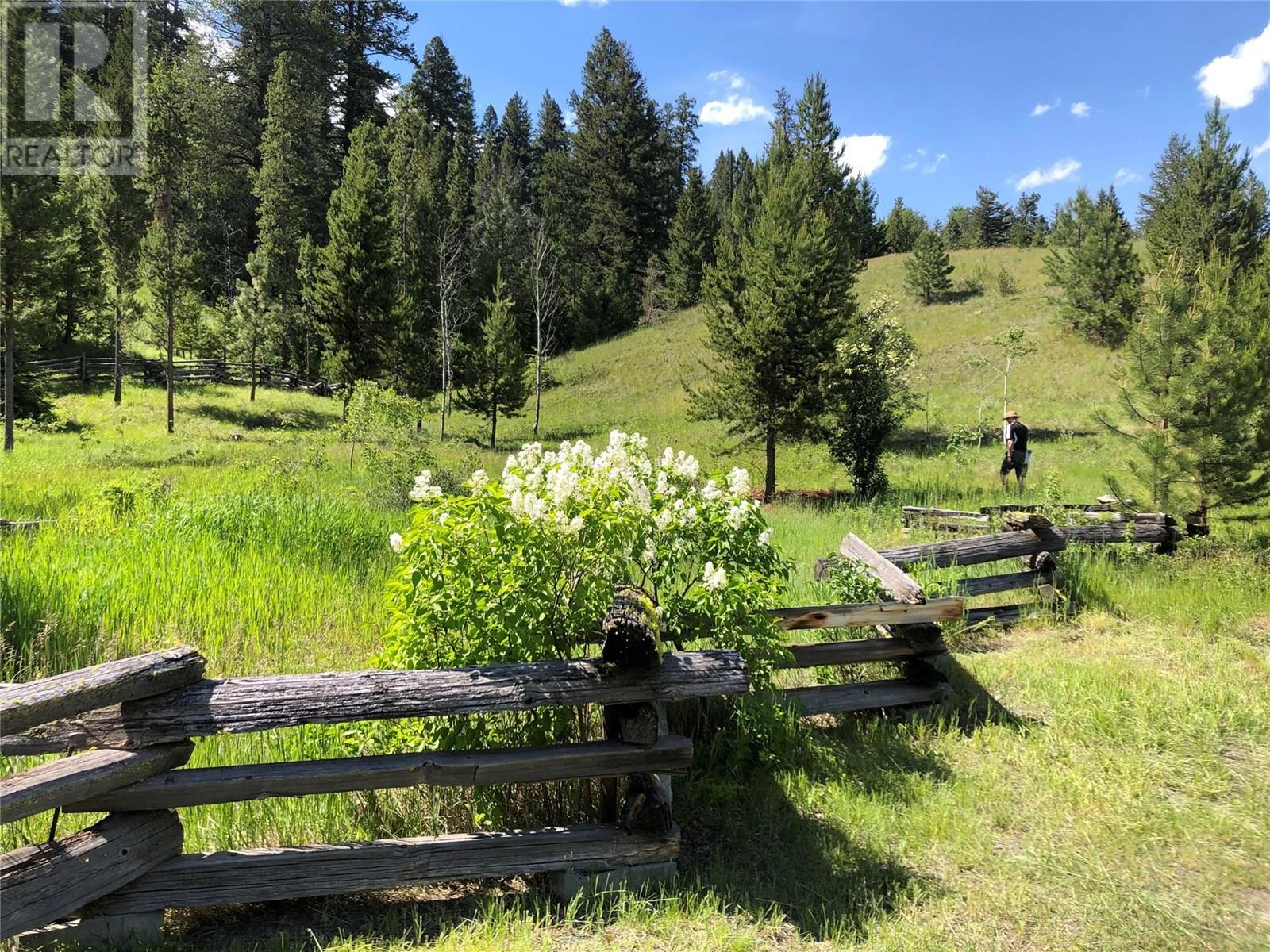 7020 Brolin Road, Logan Lake