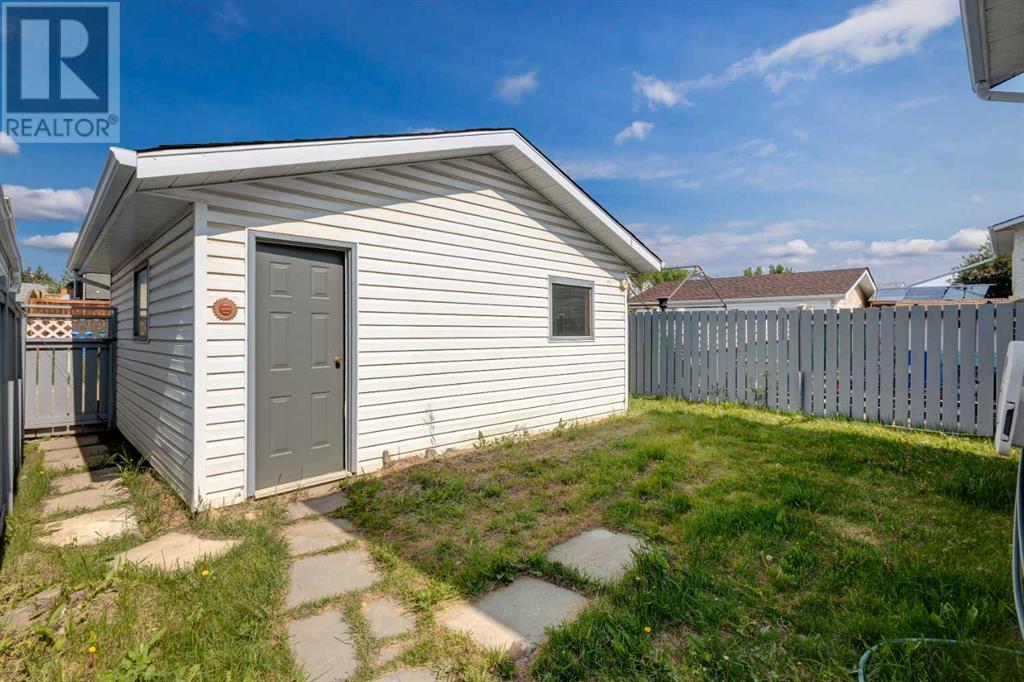 24 Hunterhorn Crescent NE, Calgary, Alberta