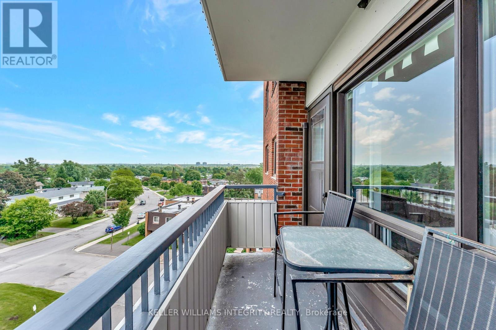 Photo 21 of 504 20 Chesterton Drive, Ottawa ON