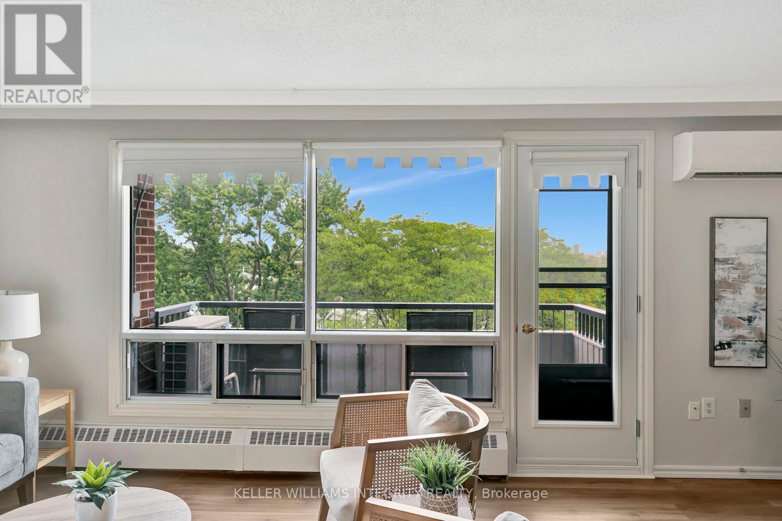Photo 12 of 504 20 Chesterton Drive, Ottawa ON