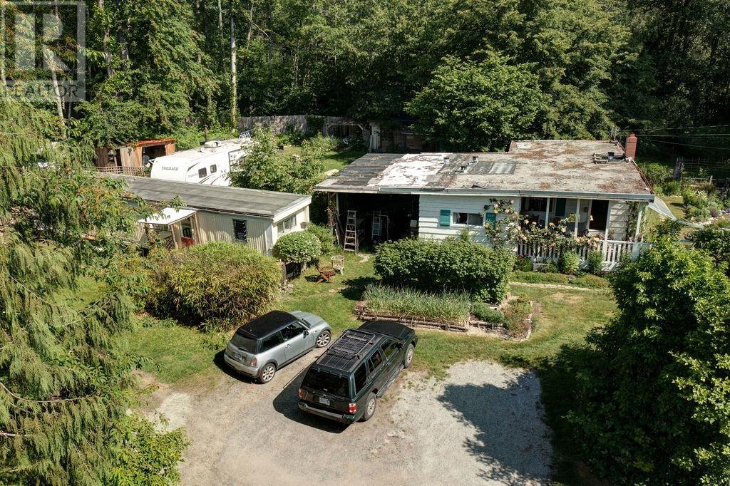 947 NORTH ROAD, Gibsons