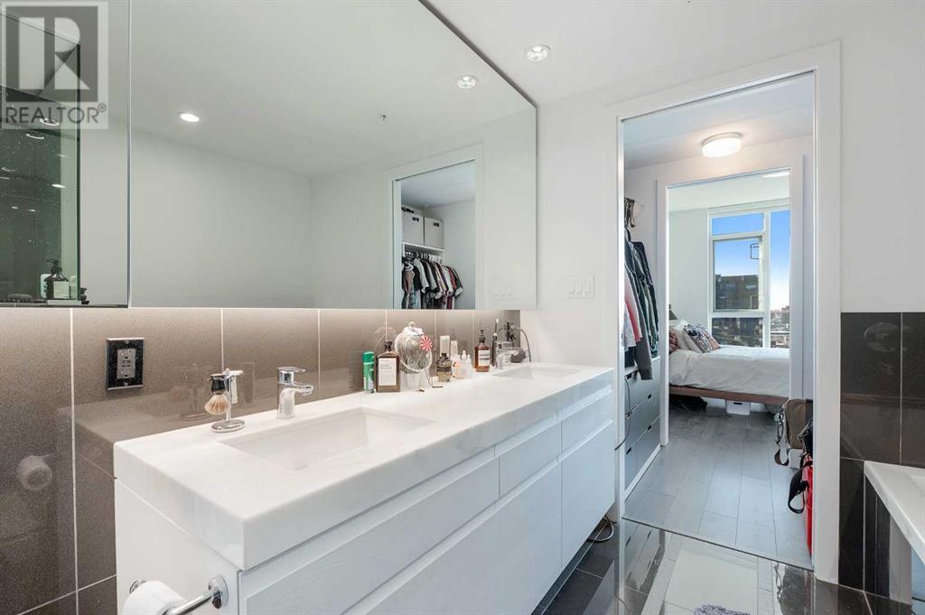 Single Family House for Sale in    Avenue SW Beltline Calgary 
