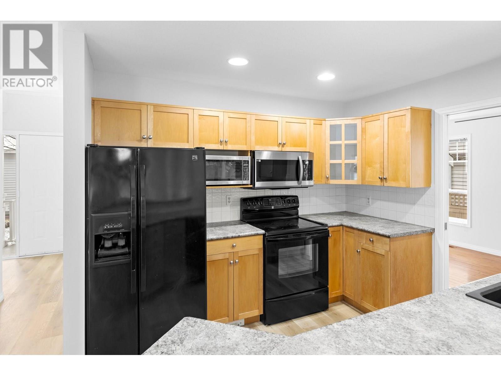 383 665 Cook Road, Kelowna