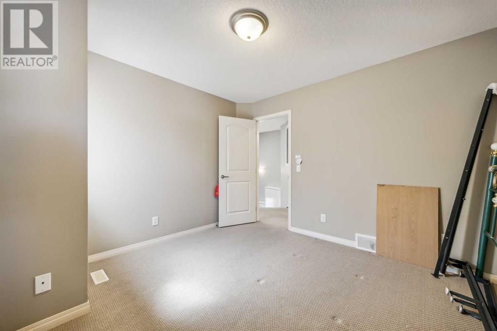 Single Family House for Sale in   Avenue NW Capitol Hill Calgary 