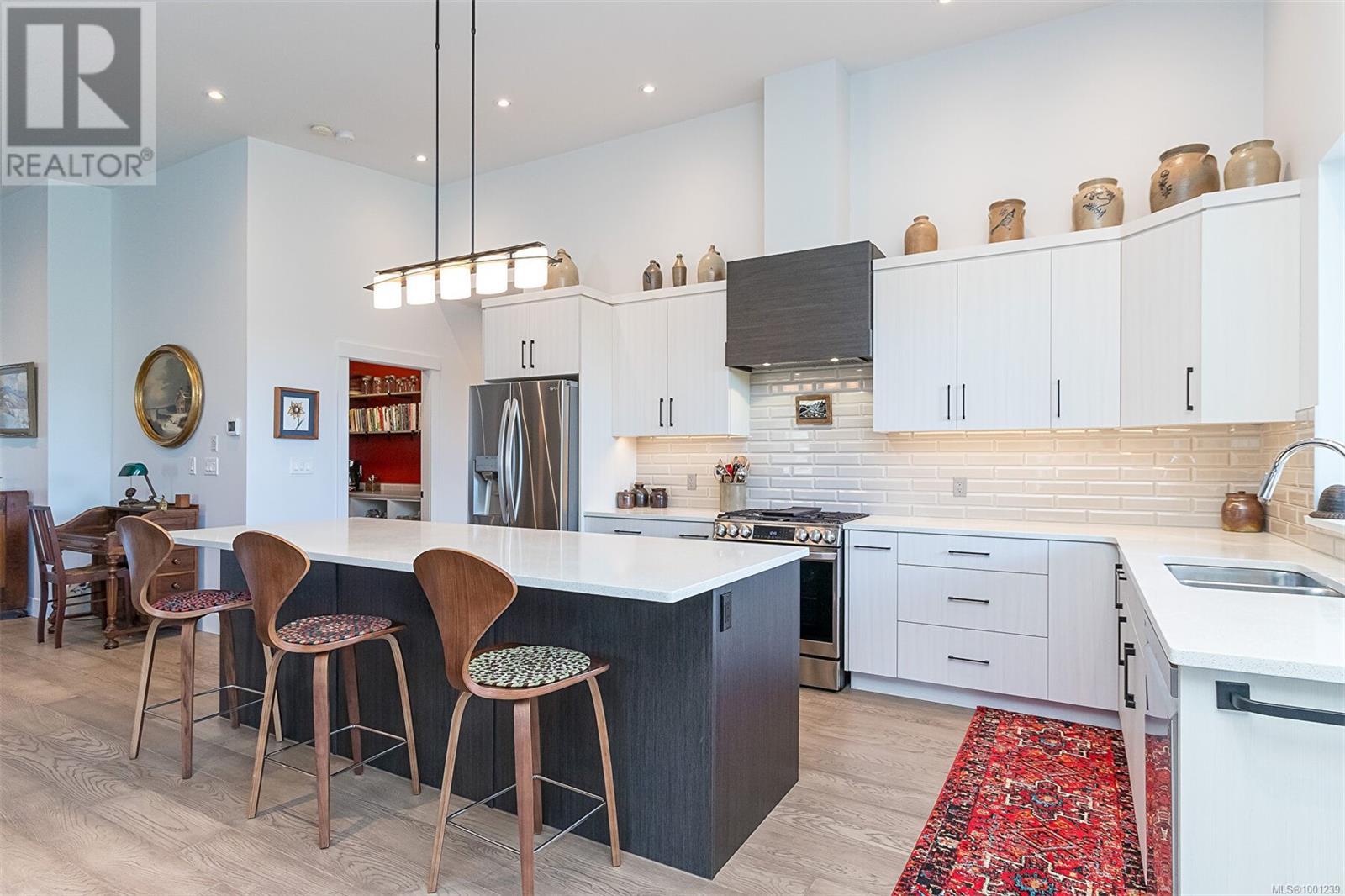  6257 Highwood Drive, Duncan