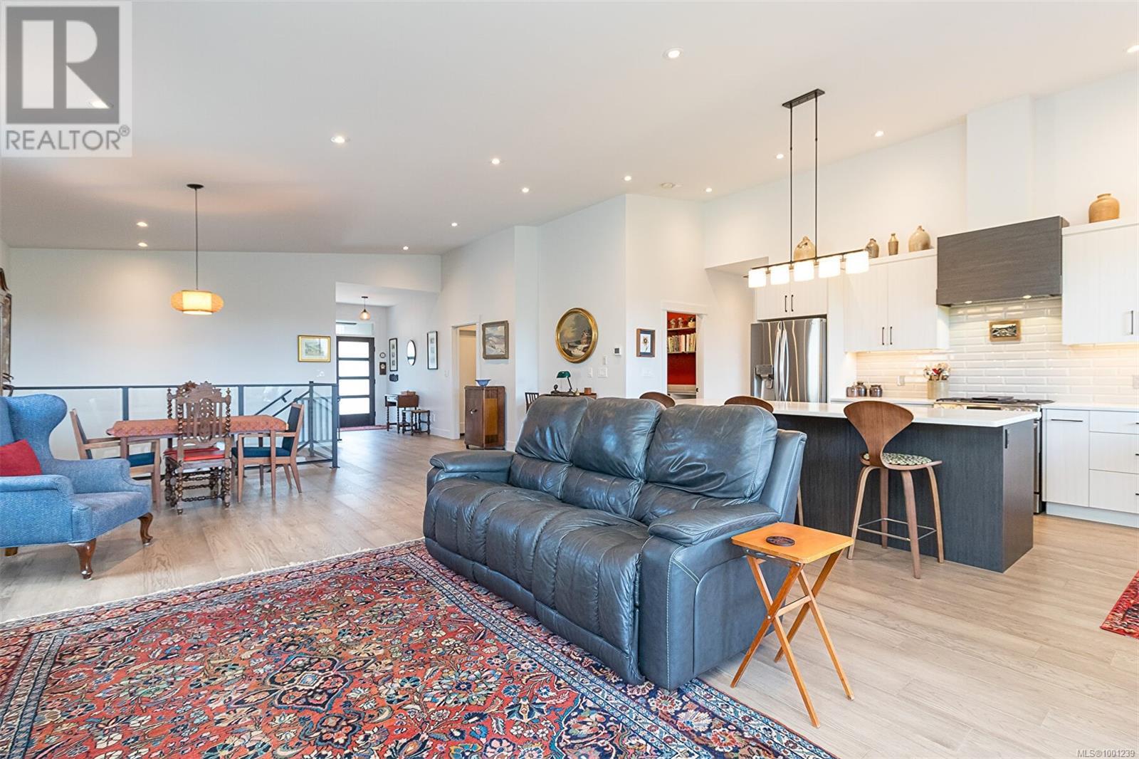  6257 Highwood Drive, Duncan