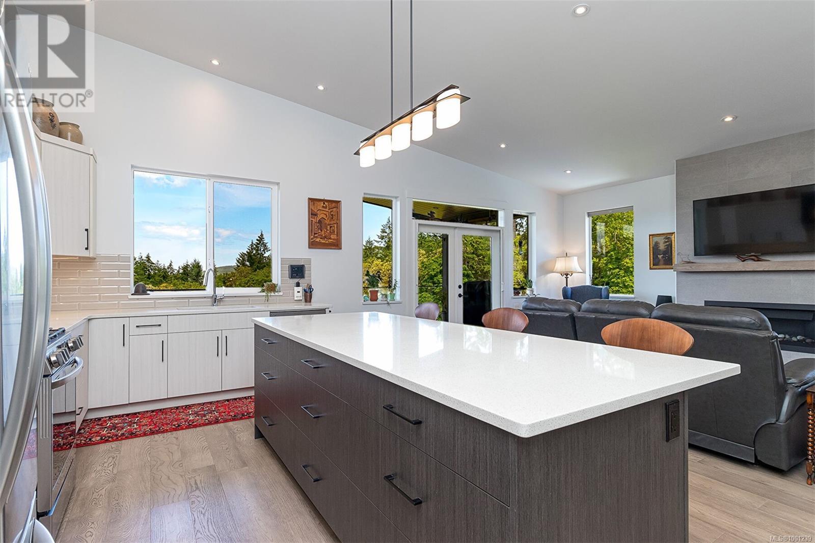  6257 Highwood Drive, Duncan