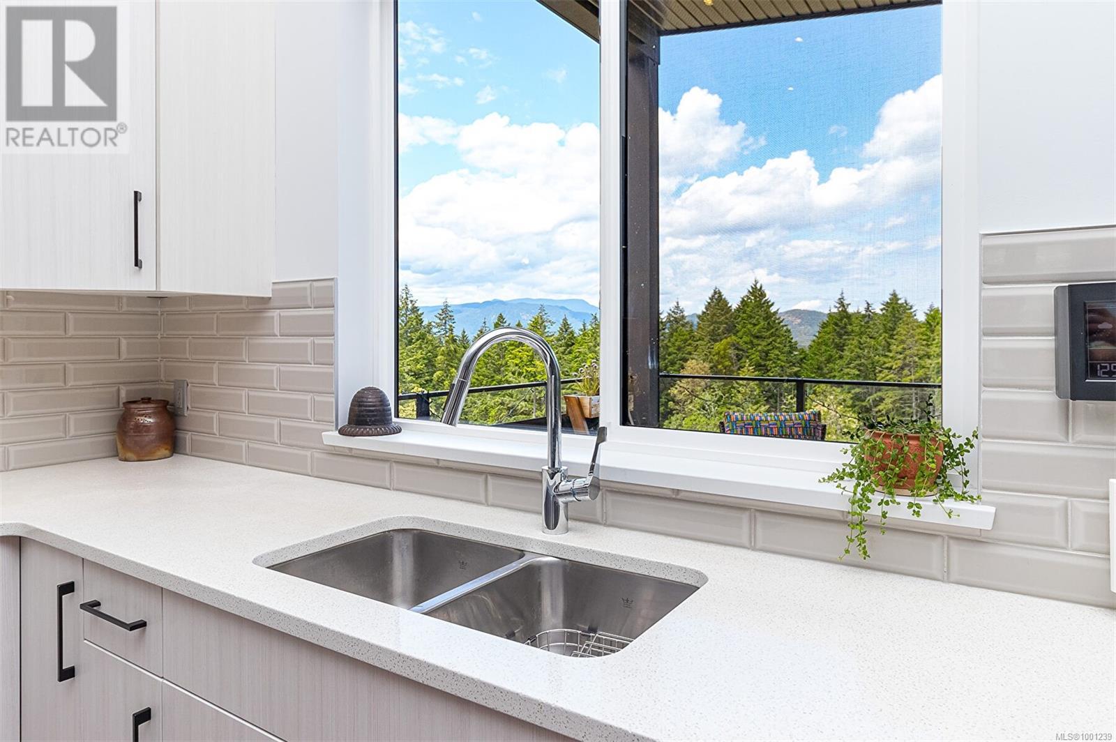  6257 Highwood Drive, Duncan