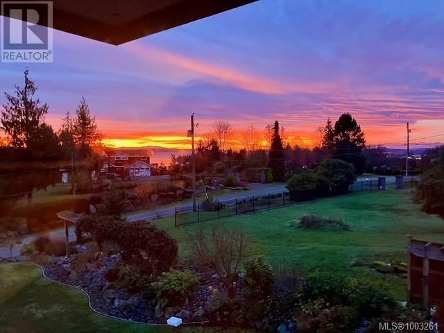 11096 Greenpark Dr, North Saanich
