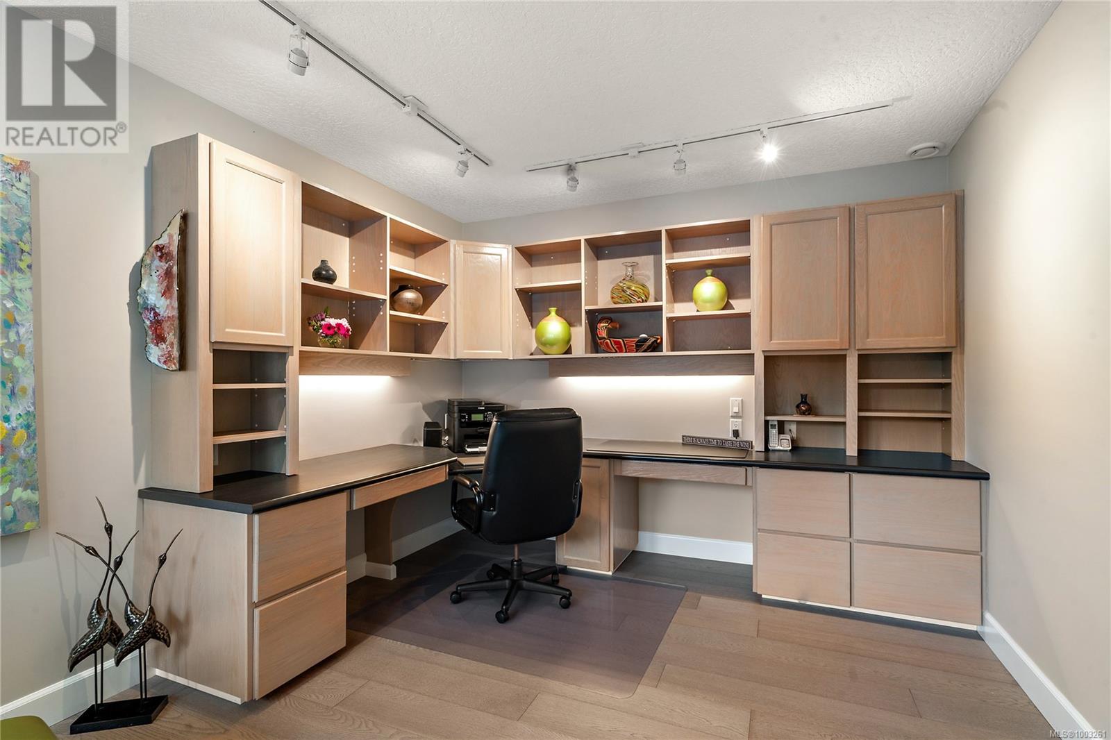 11096 Greenpark Dr, North Saanich