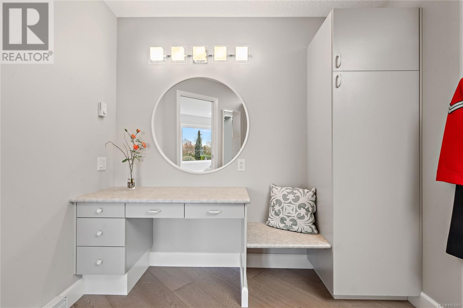 11096 Greenpark Dr, North Saanich