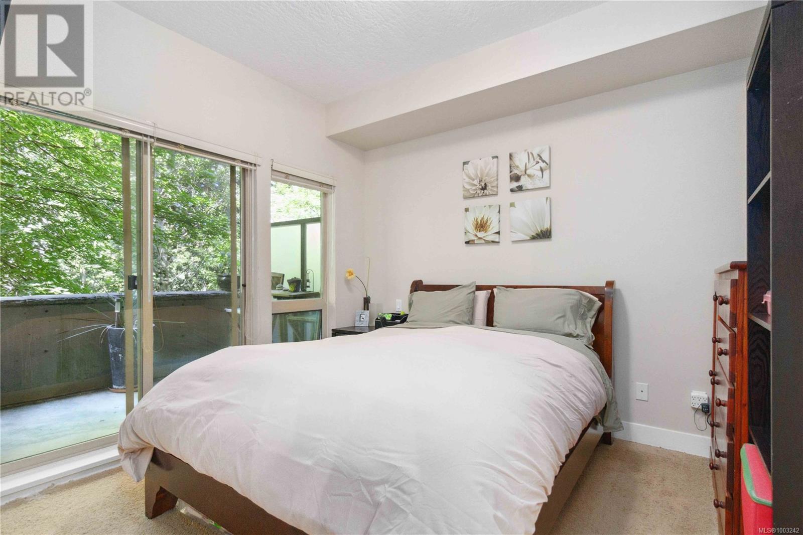 106 635 Brookside Rd, Colwood