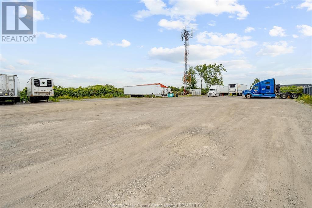 Photo 8 of 3480 Marentette Avenue, Windsor ON