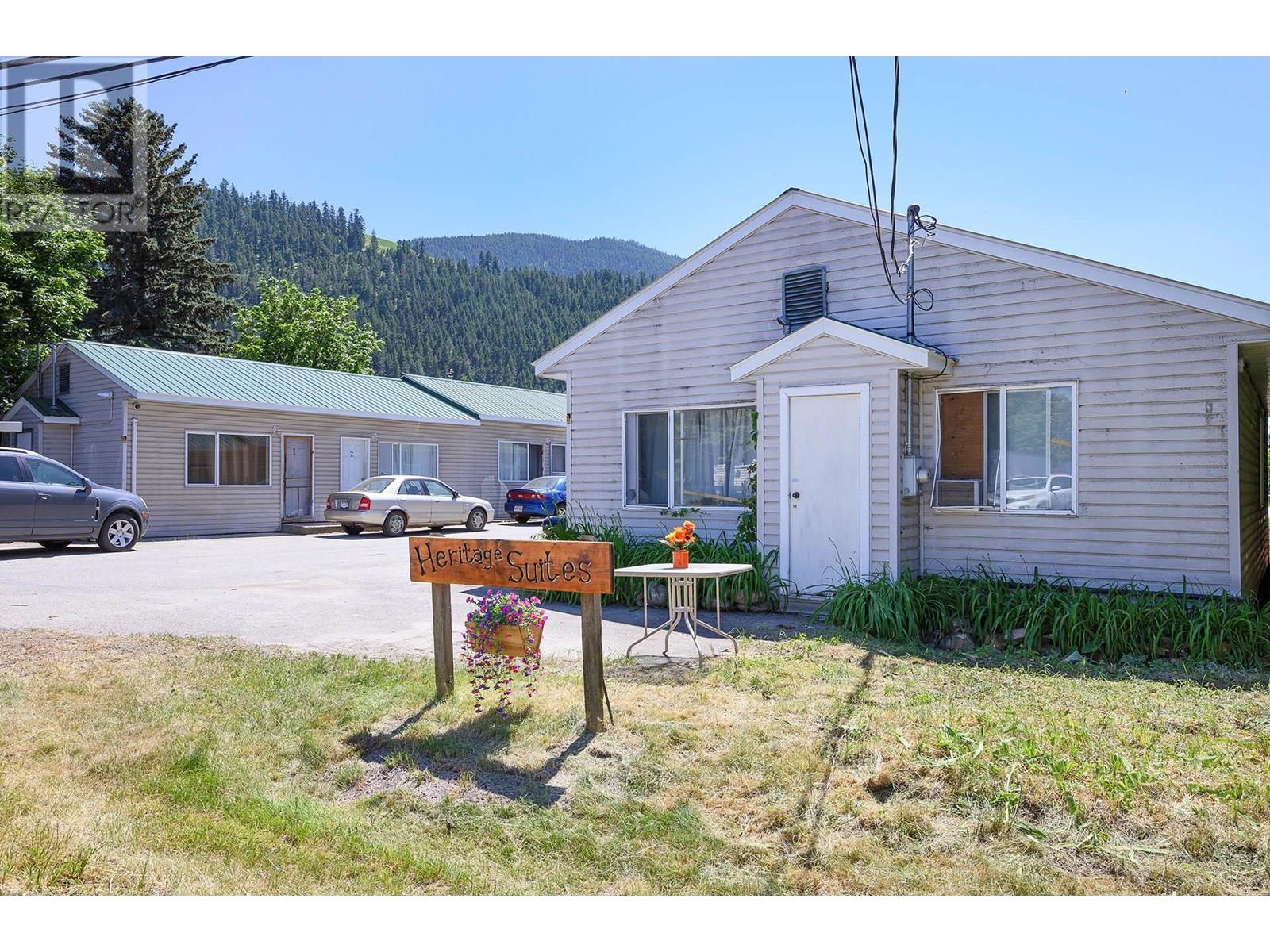 Photo 18 of 409 Shuswap Avenue, Chase BC