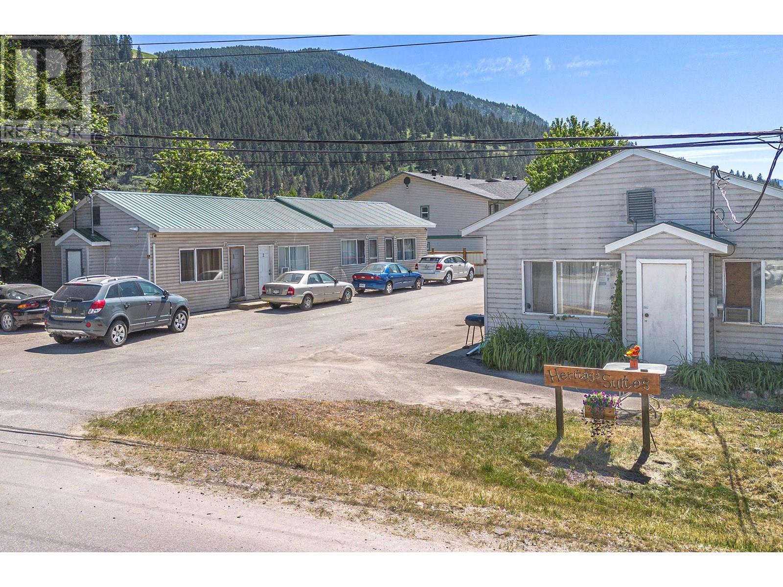 Photo 13 of 409 Shuswap Avenue, Chase BC