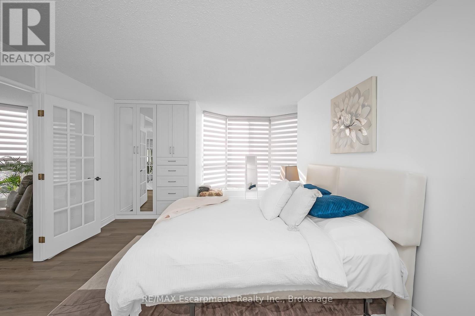 Photo 22 of 301 1237 North Shore Boulevard E, Burlington ON