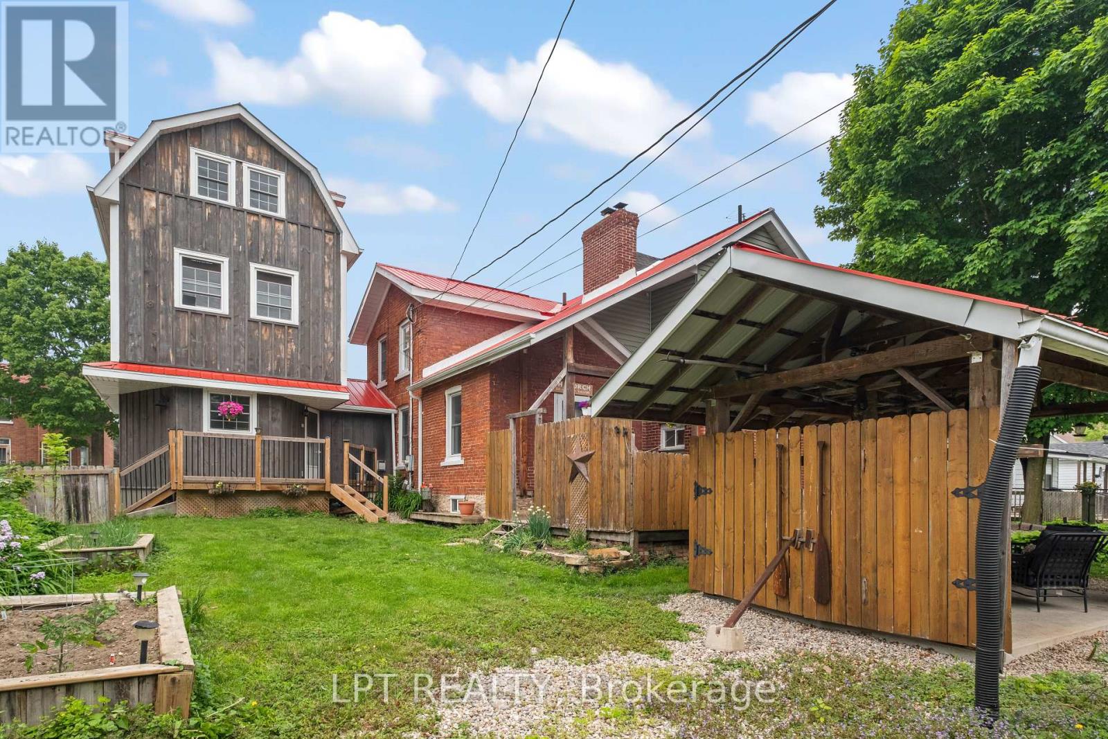 Photo 18 of 277 Brock Street, Gananoque ON