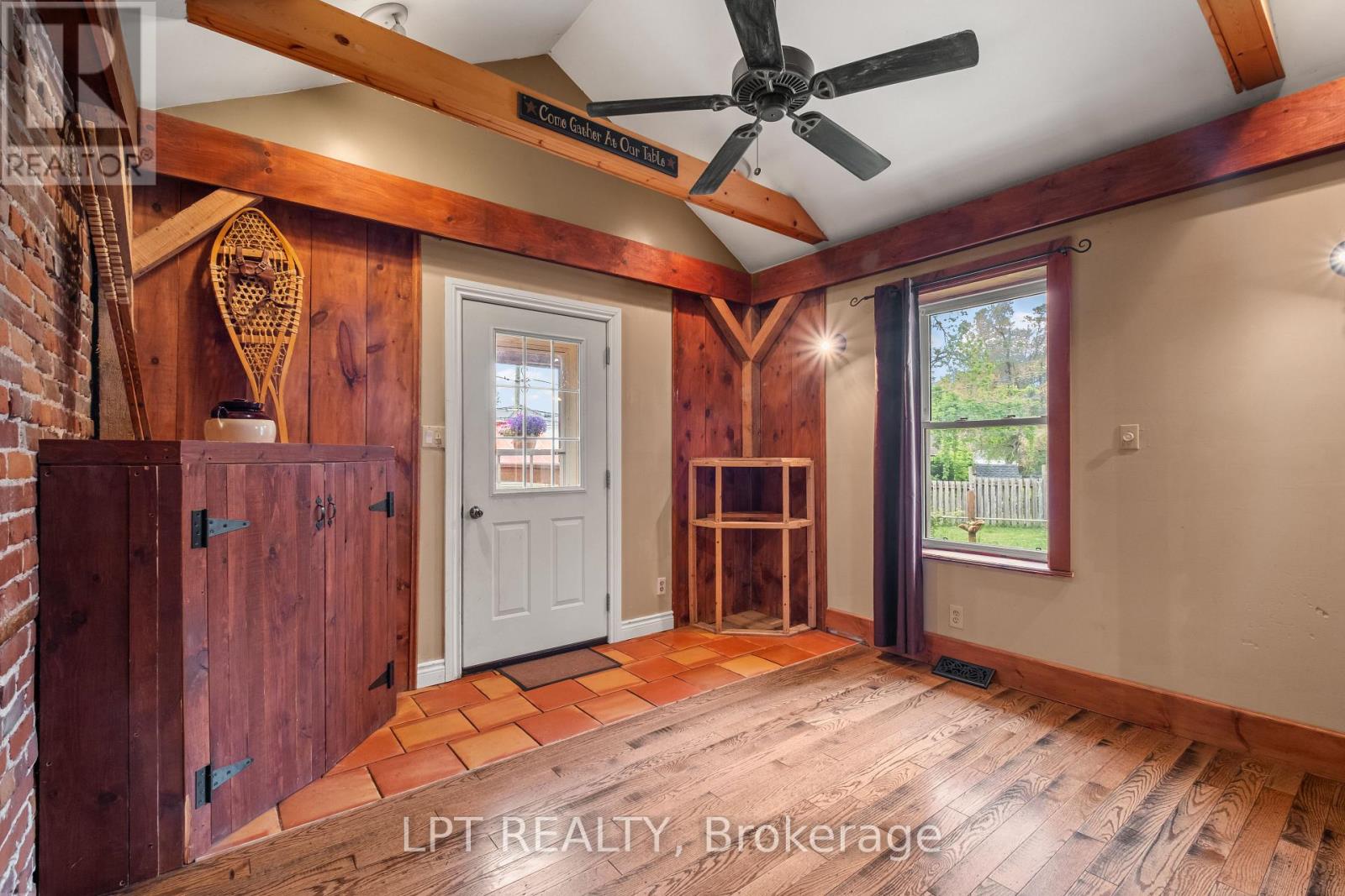 Photo 34 of 277 Brock Street, Gananoque ON