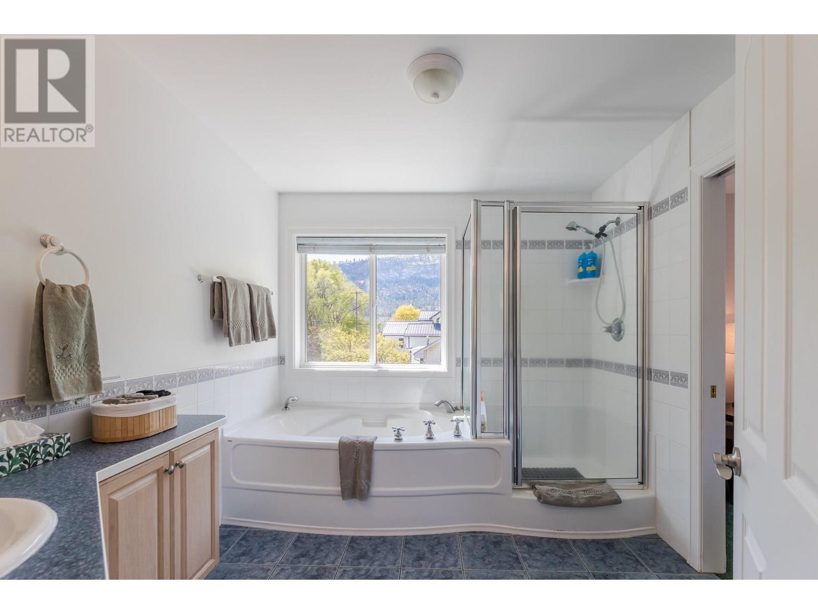 166 SUNDIAL Road, Oliver