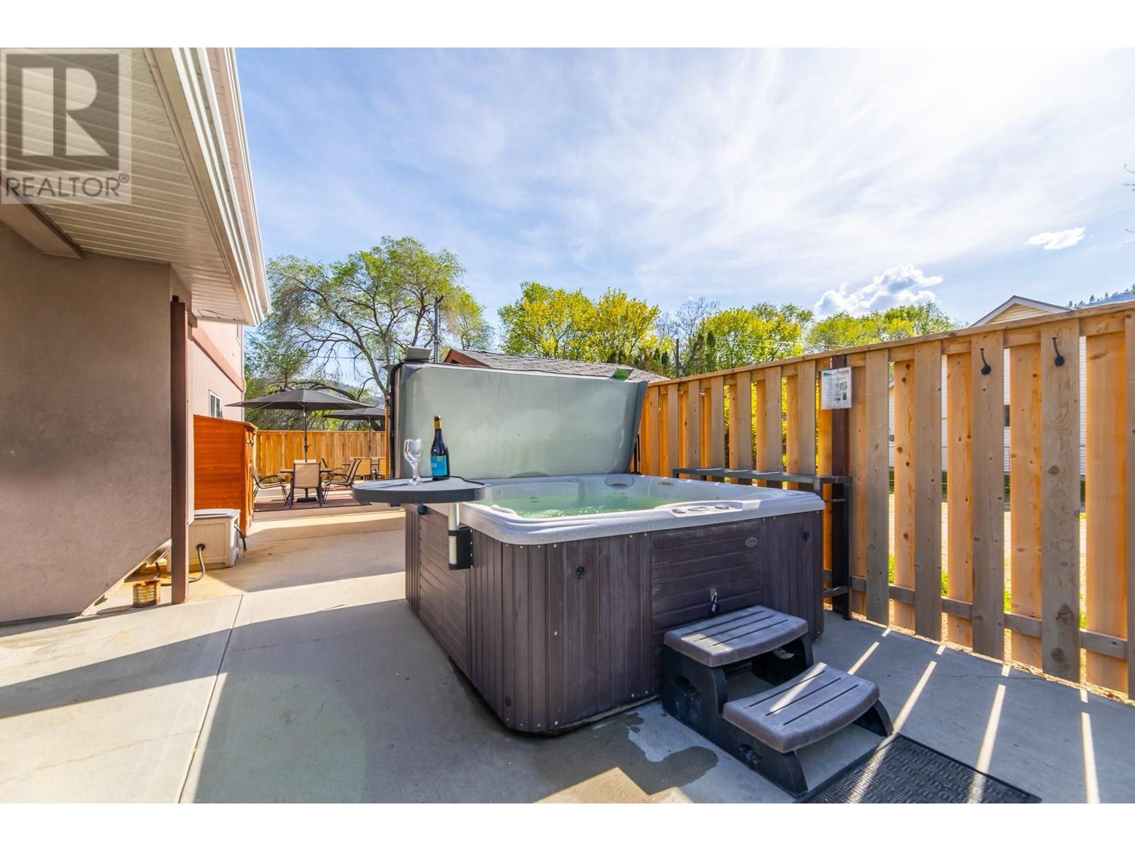166 SUNDIAL Road - 9