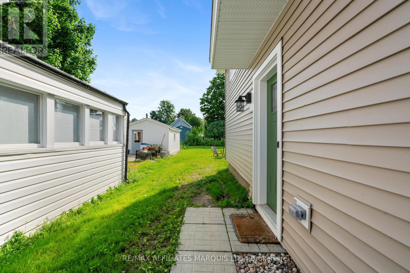Photo 32 of 106 Bishop Street S, North Glengarry ON