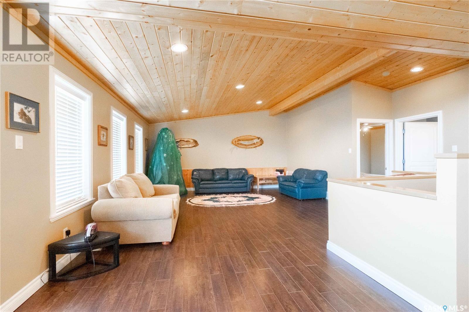 Photo 7 of 49 Taylor Street, North Quappelle Rm No 187 SK
