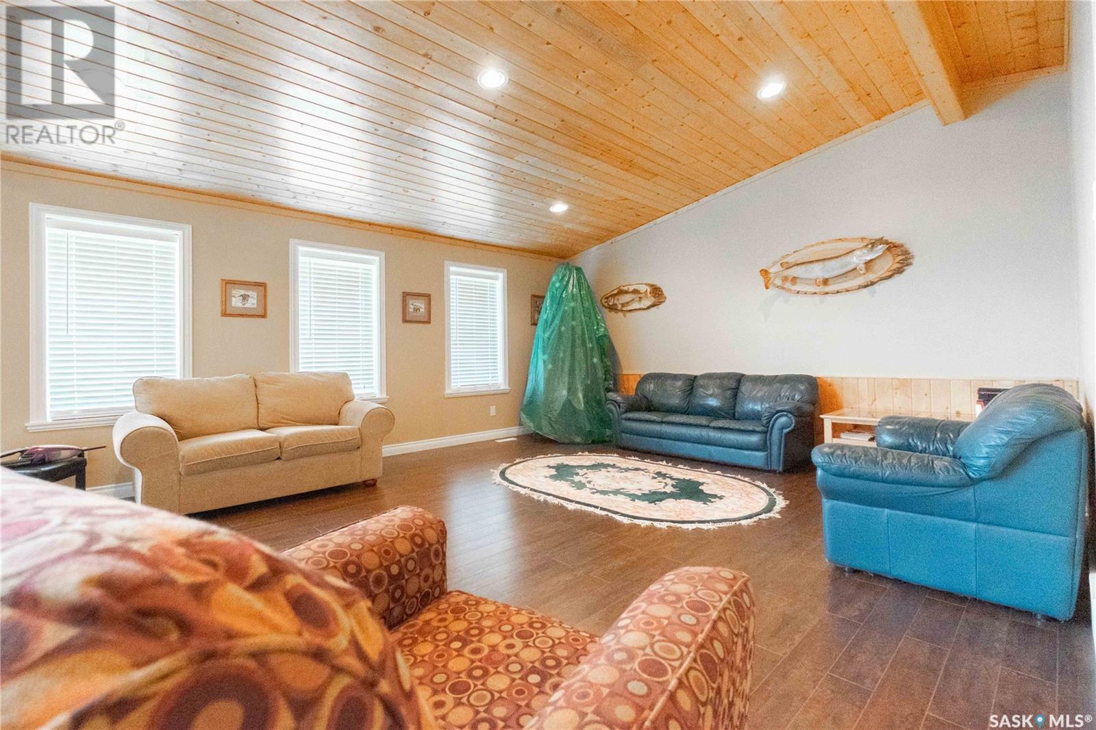 Photo 8 of 49 Taylor Street, North Quappelle Rm No 187 SK