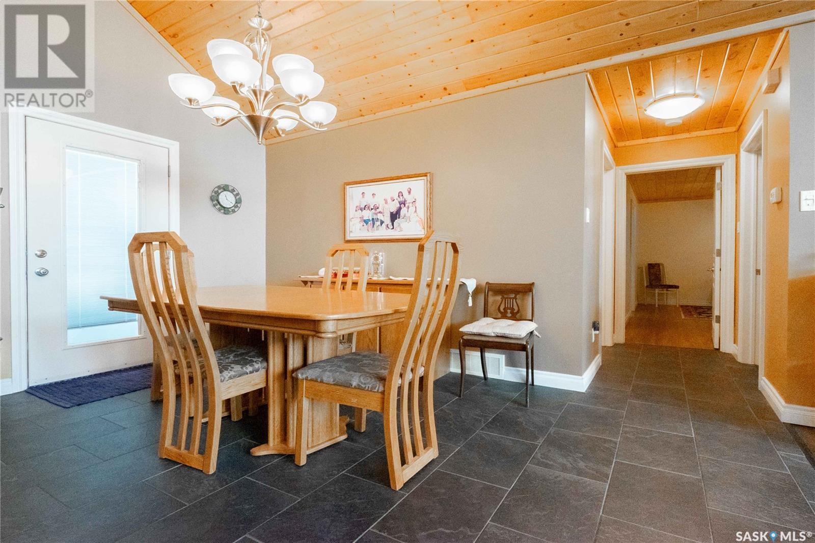 Photo 12 of 49 Taylor Street, North Quappelle Rm No 187 SK