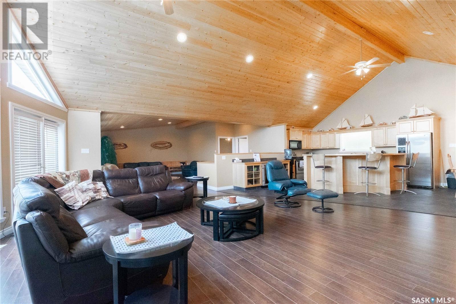 Photo 9 of 49 Taylor Street, North Quappelle Rm No 187 SK