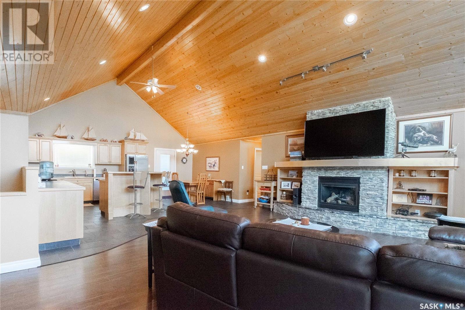 Photo 5 of 49 Taylor Street, North Quappelle Rm No 187 SK
