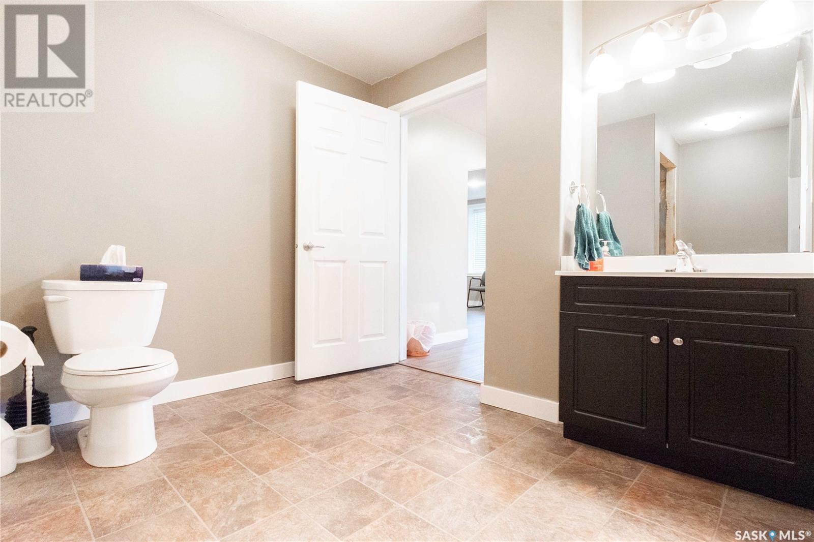 Photo 17 of 49 Taylor Street, North Quappelle Rm No 187 SK
