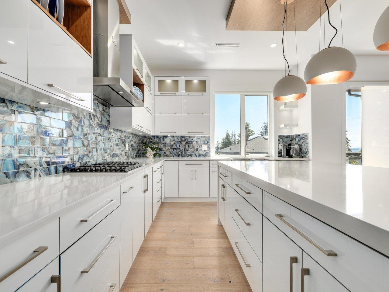1126 STEVENS STREET, White Rock real estate listing R2977150