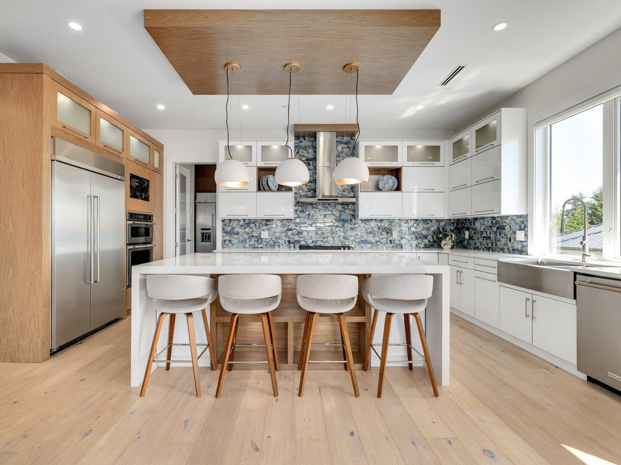1126 STEVENS STREET, White Rock real estate listing R2977150