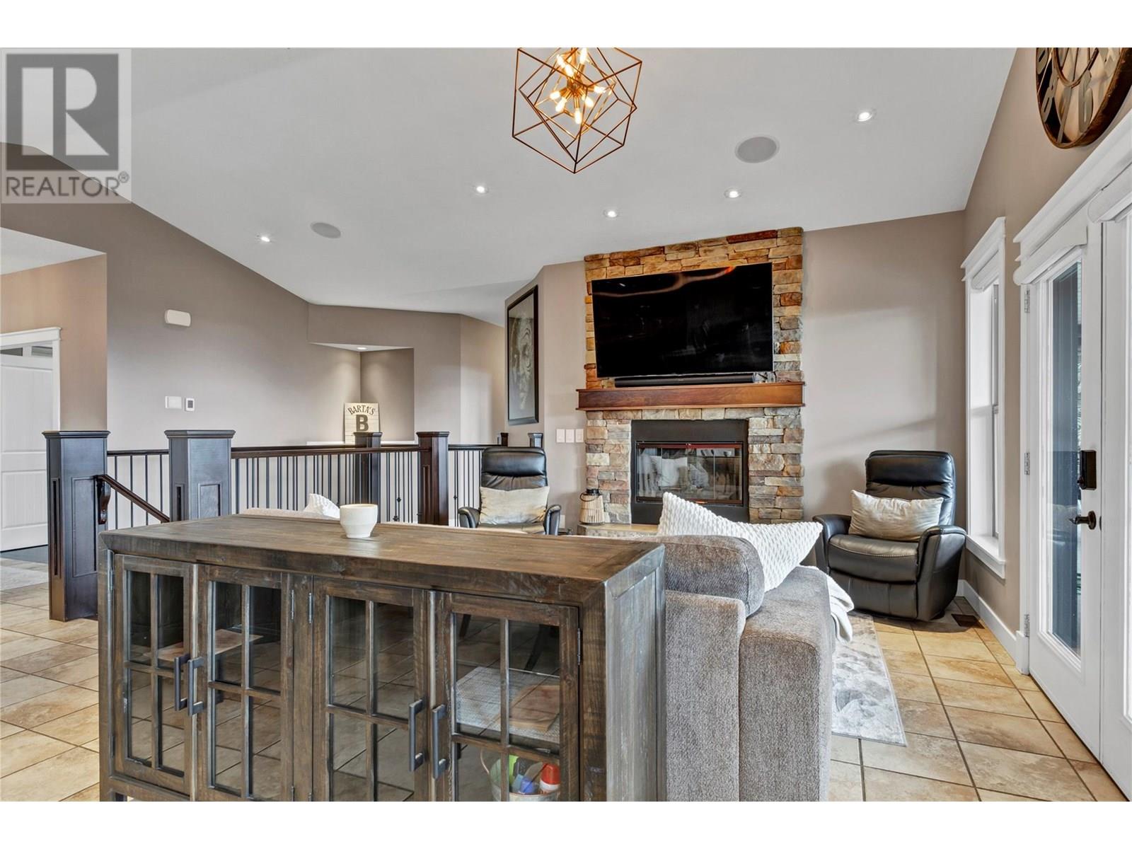  6032 Lynx Drive, Vernon
