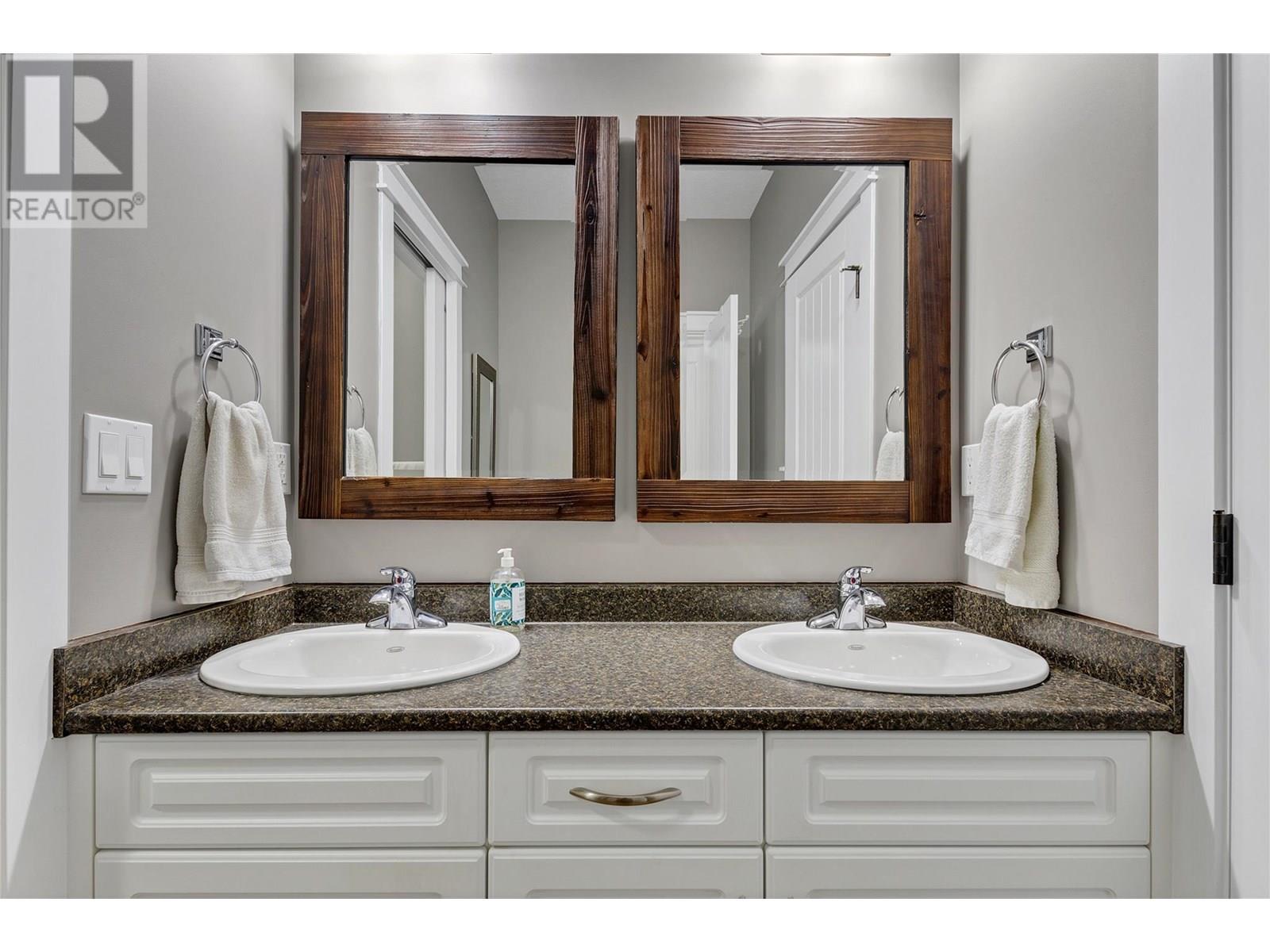  6032 Lynx Drive, Vernon