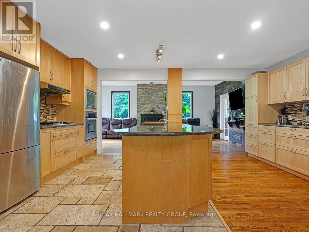 Photo 37 of 31 Hilliard Avenue, Ottawa ON
