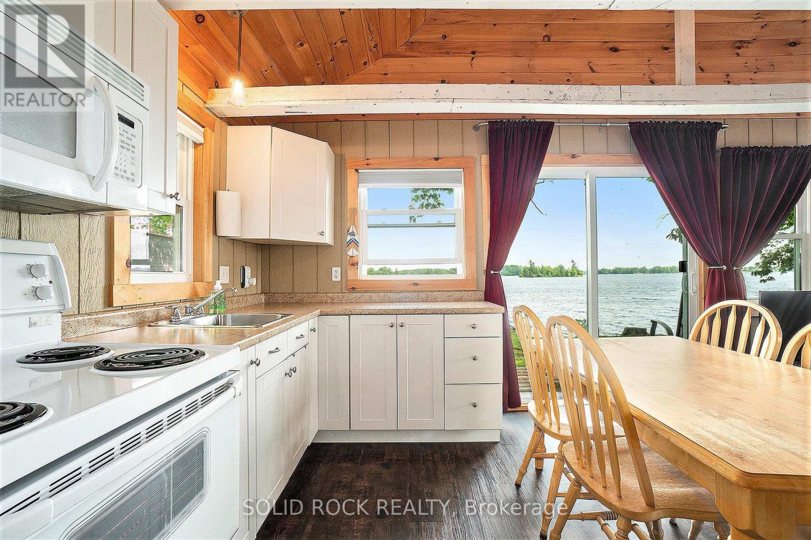 Photo 16 of 302 Scotch Corners Road, Beckwith ON