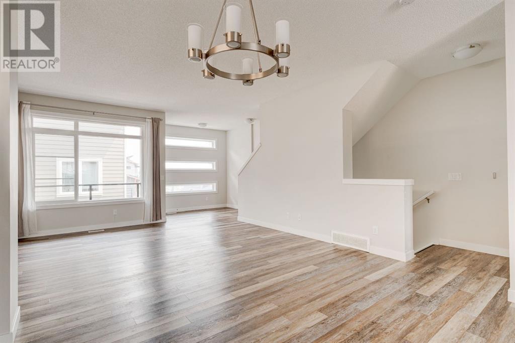 Single Family House for Sale in  Sage Bluff Drive NW Sage Hill Calgary 