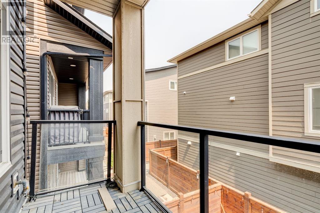 Single Family House for Sale in  Sage Bluff Drive NW Sage Hill Calgary 