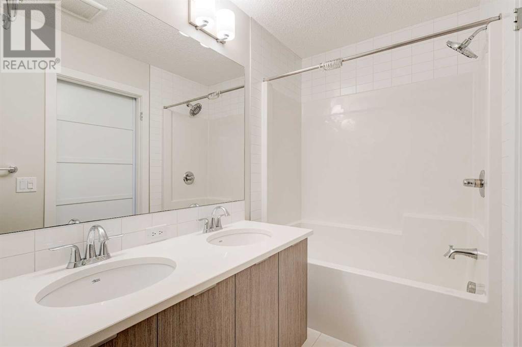 Single Family House for Sale in  Sage Bluff Drive NW Sage Hill Calgary 