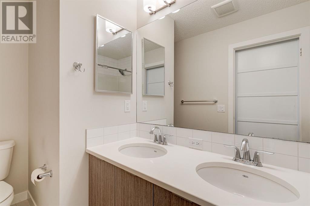 Single Family House for Sale in  Sage Bluff Drive NW Sage Hill Calgary 