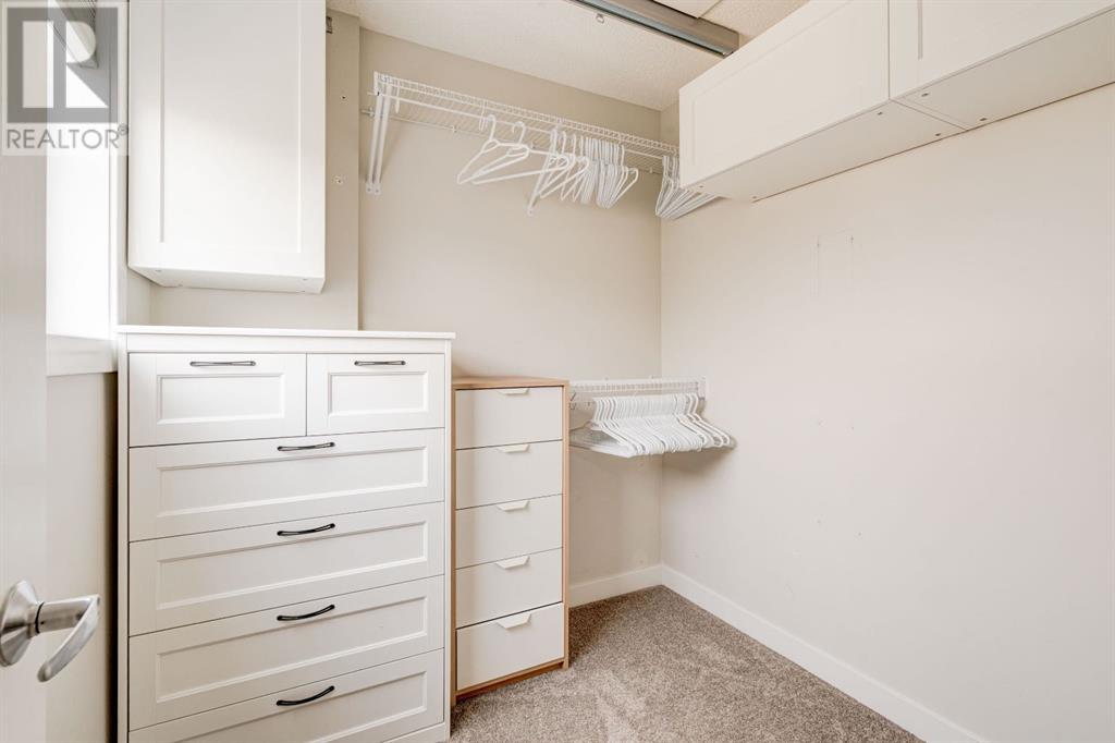Single Family House for Sale in  Sage Bluff Drive NW Sage Hill Calgary 