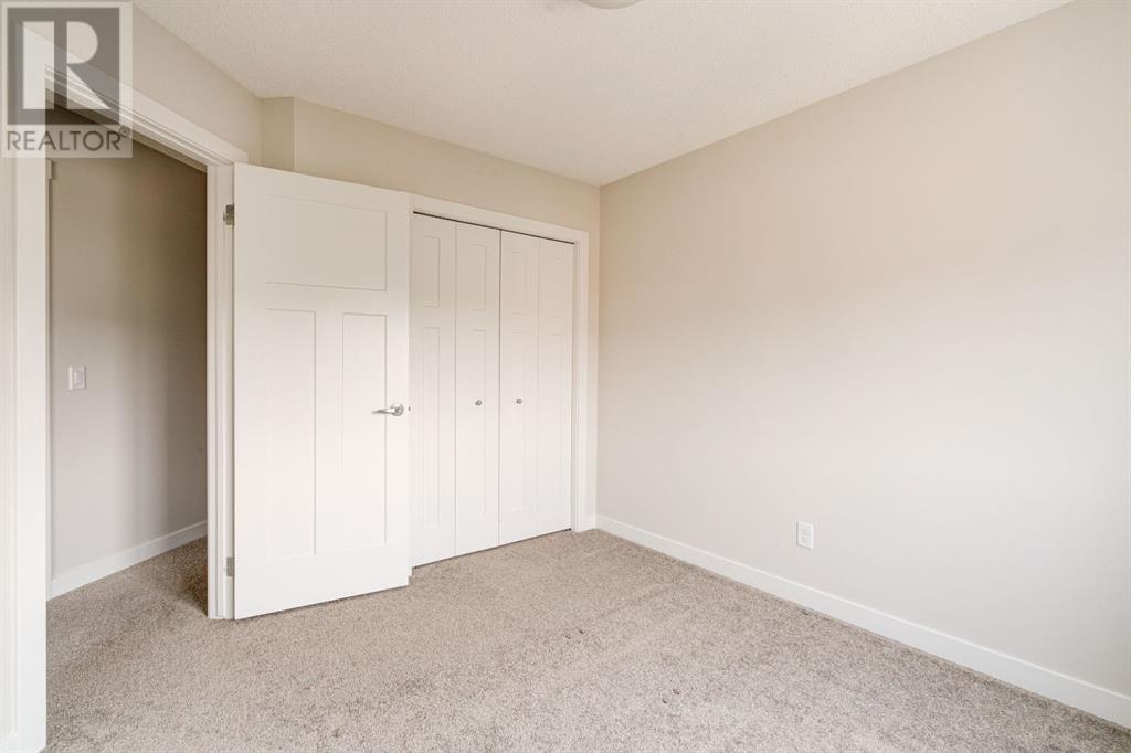Single Family House for Sale in  Sage Bluff Drive NW Sage Hill Calgary 