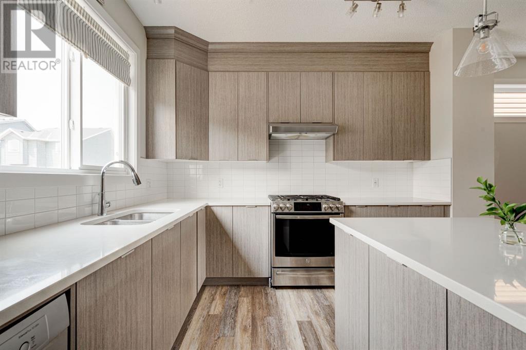 Single Family House for Sale in  Sage Bluff Drive NW Sage Hill Calgary 