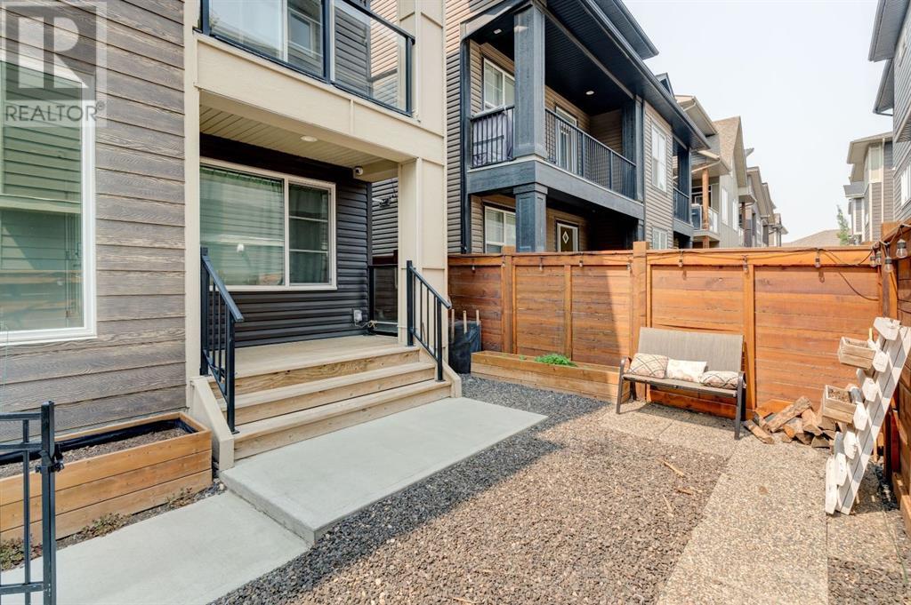Single Family House for Sale in  Sage Bluff Drive NW Sage Hill Calgary 