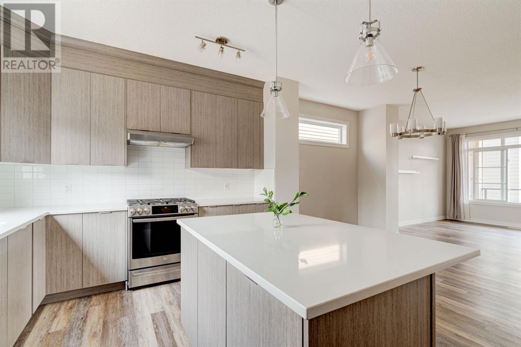 Single Family House for Sale in  Sage Bluff Drive NW Sage Hill Calgary 