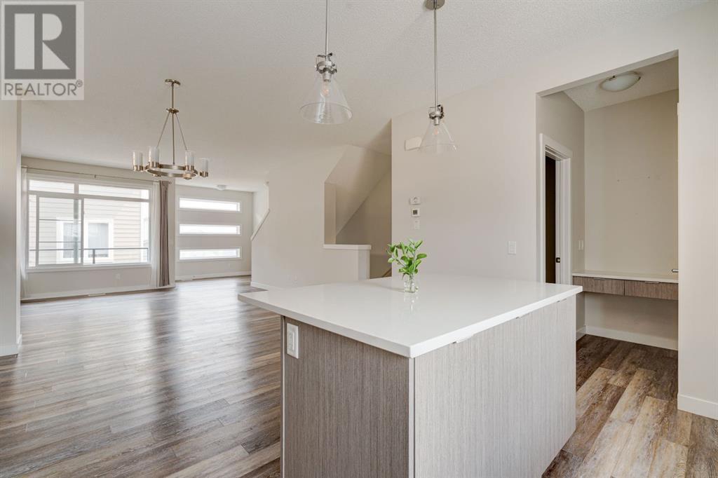 Single Family House for Sale in  Sage Bluff Drive NW Sage Hill Calgary 