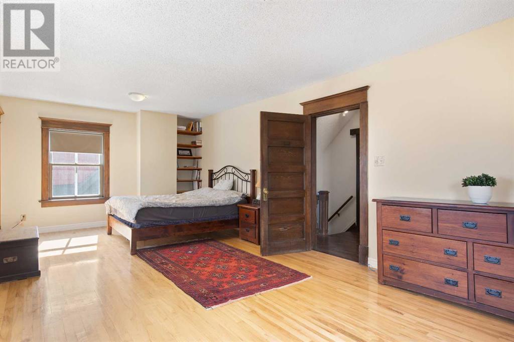 Single Family House for Sale in  A Street SW Bankview Calgary 