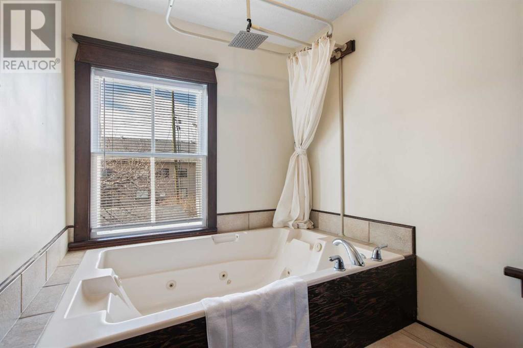 Single Family House for Sale in  A Street SW Bankview Calgary 