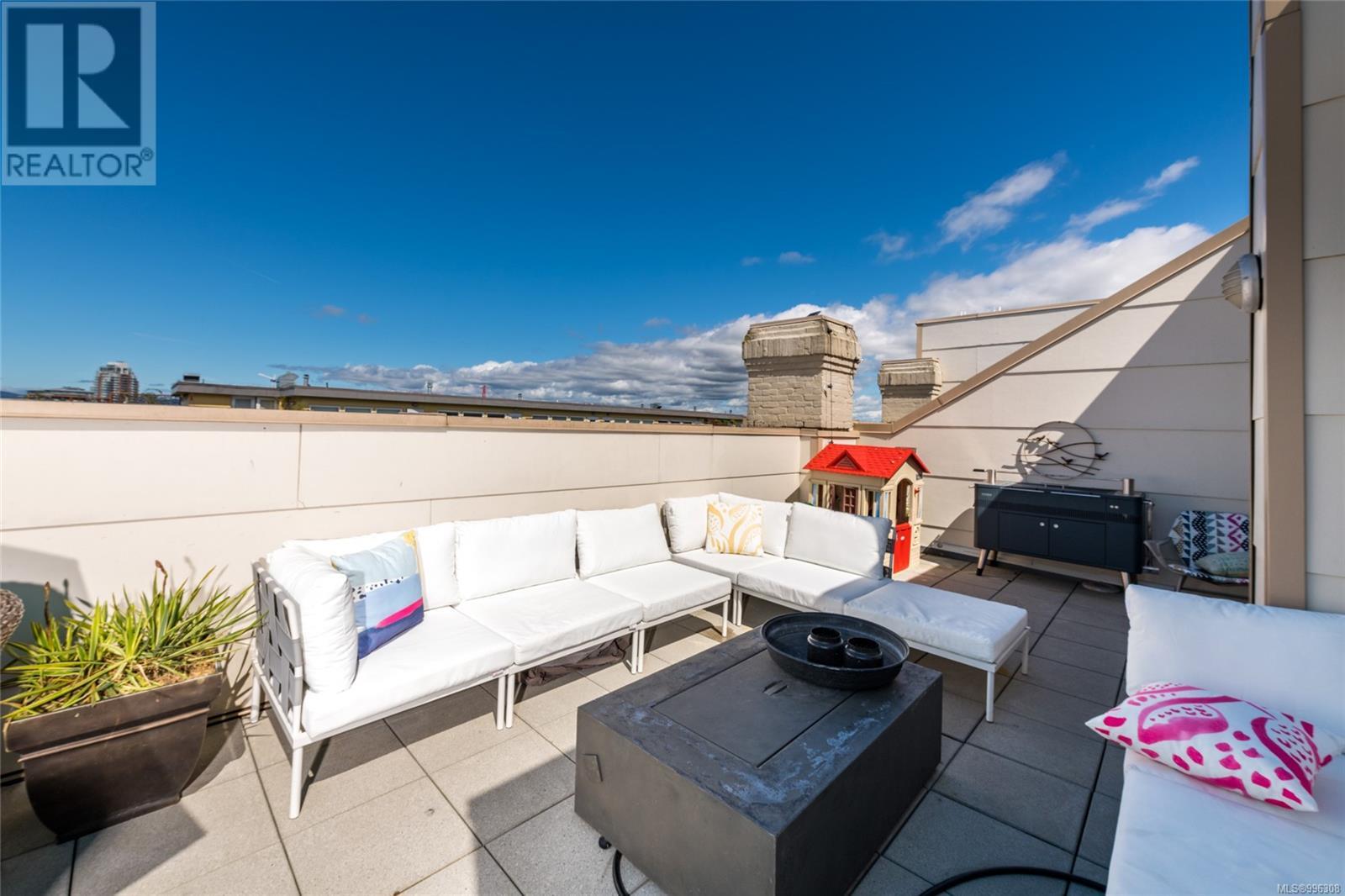 401 610 Johnson Street, Victoria
